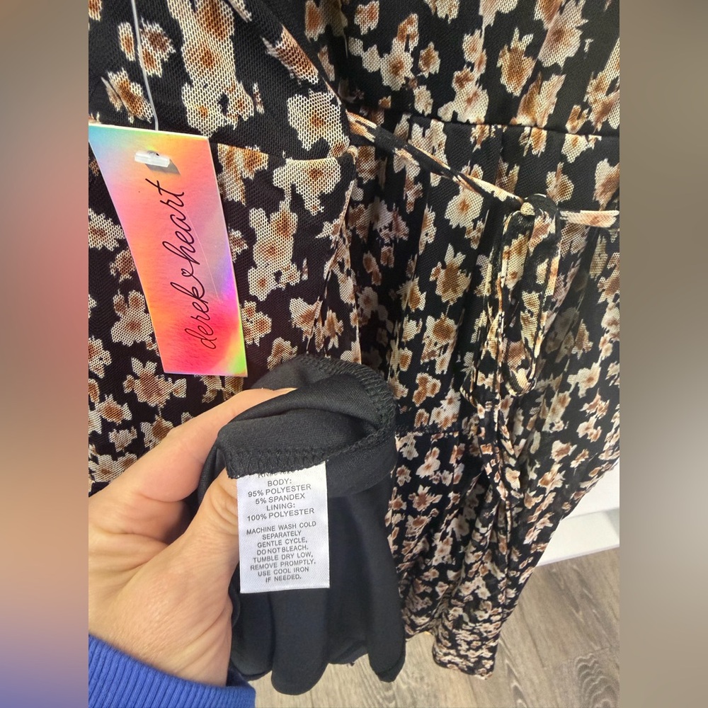 NWT Derek Heart Black and Tan Floral Mini Dress Size 3X - Picture 6 of 6
